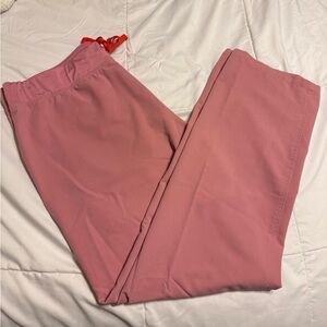 Figs Livingston Pink Scrub bottoms - L